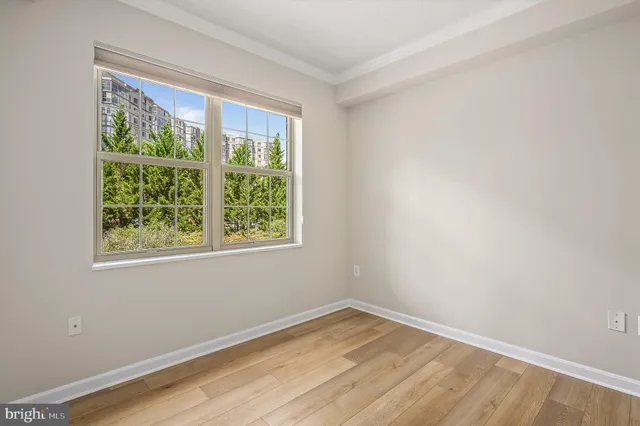 $399,000 | 19350 Magnolia Grove Square, Unit 303, Leesburg, VA 20176