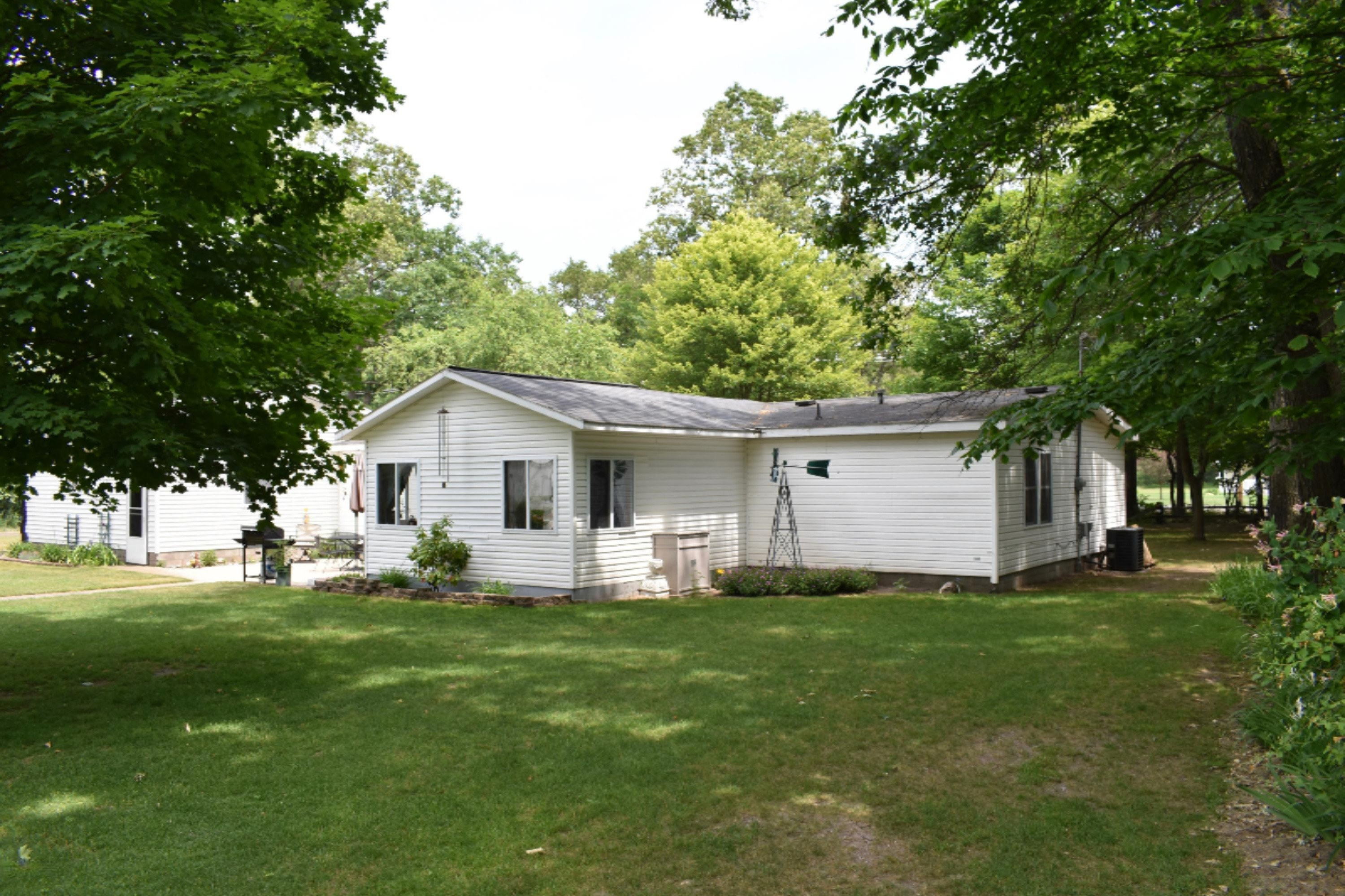 6315 Automobile Road Twin Lake, MI 49457 - Photo 3 of 52 DSC_0139