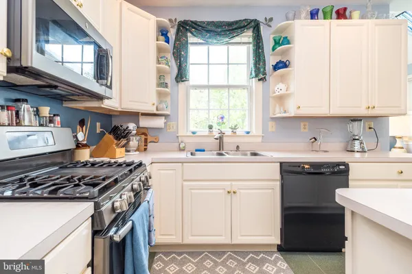 $720,000 | 364 High Street, Souderton, PA 18964