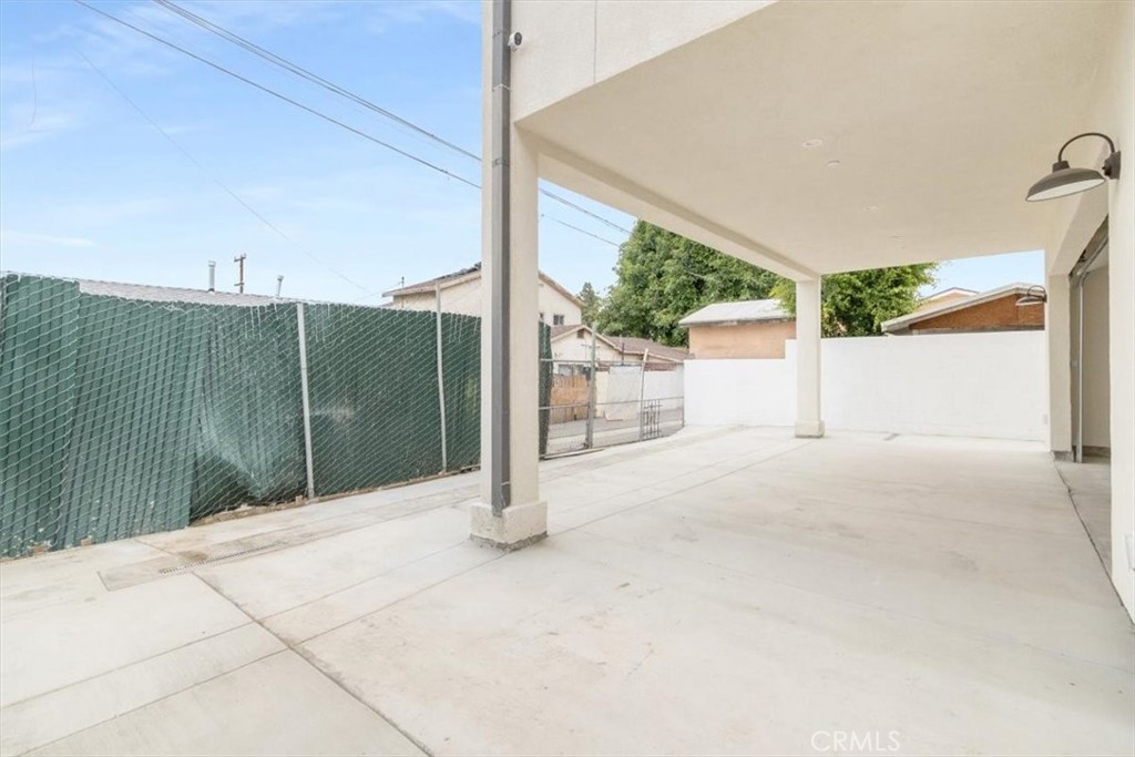 16623 Lake Avenue Paramount, CA 90723 - Photo 50 of 57