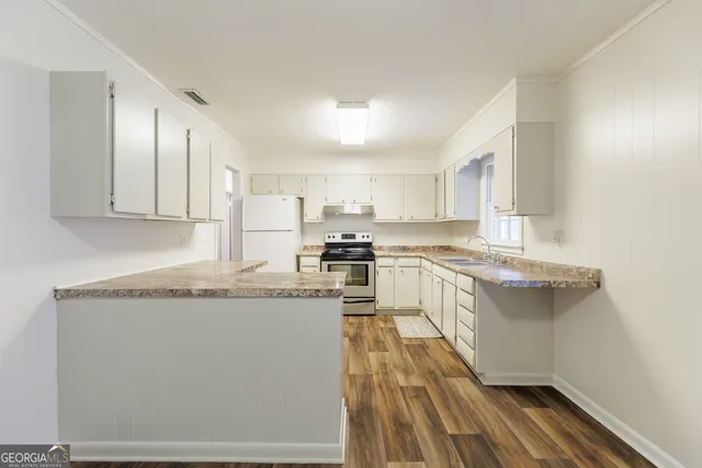 $179,900 | 2310 Barack Obama Boulevard, Valdosta, GA 31602