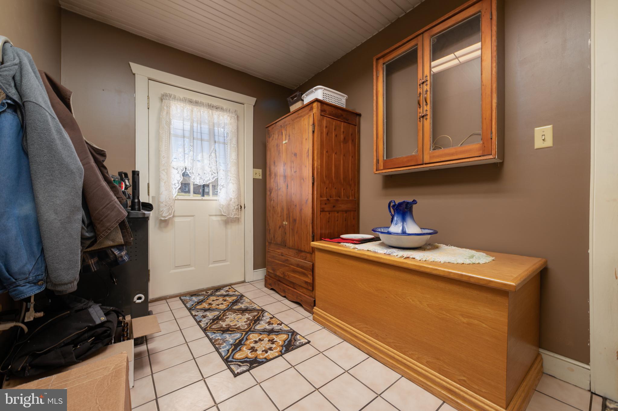 2551 Spring Road Carlisle, PA 17013 - Photo 5 of 43 Gallery Image 5