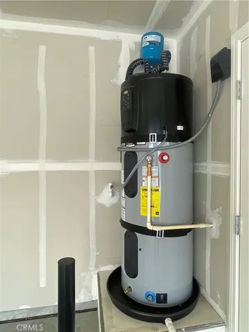 $2,700 | 8824 Scintilla Avenue, Bakersfield, CA 93311