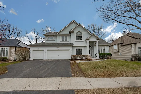 $745,000 | 2805 Clara Avenue, Aurora, IL 60502