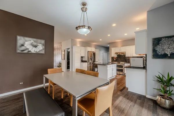 $745,000 | 2805 Clara Avenue, Aurora, IL 60502