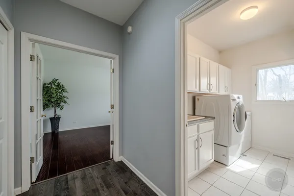 $745,000 | 2805 Clara Avenue, Aurora, IL 60502