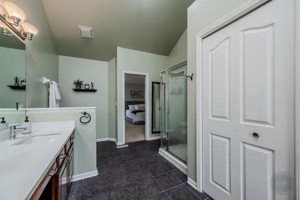$745,000 | 2805 Clara Avenue, Aurora, IL 60502