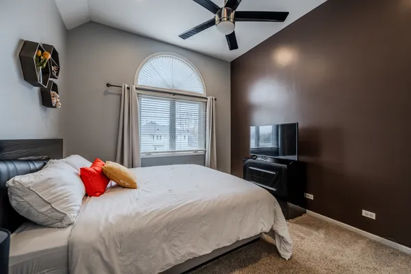 $745,000 | 2805 Clara Avenue, Aurora, IL 60502