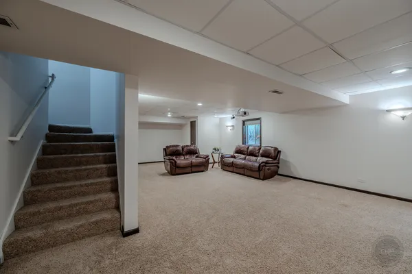 $745,000 | 2805 Clara Avenue, Aurora, IL 60502