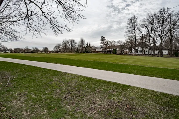 $745,000 | 2805 Clara Avenue, Aurora, IL 60502