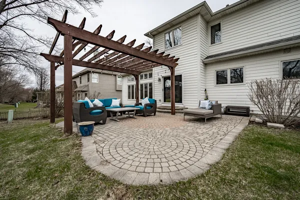 $745,000 | 2805 Clara Avenue, Aurora, IL 60502