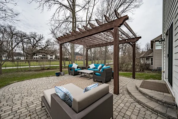 $745,000 | 2805 Clara Avenue, Aurora, IL 60502
