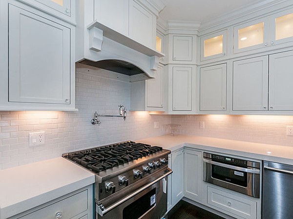 49 Wachusett Road Needham, MA 02492 - Photo 7 of 30