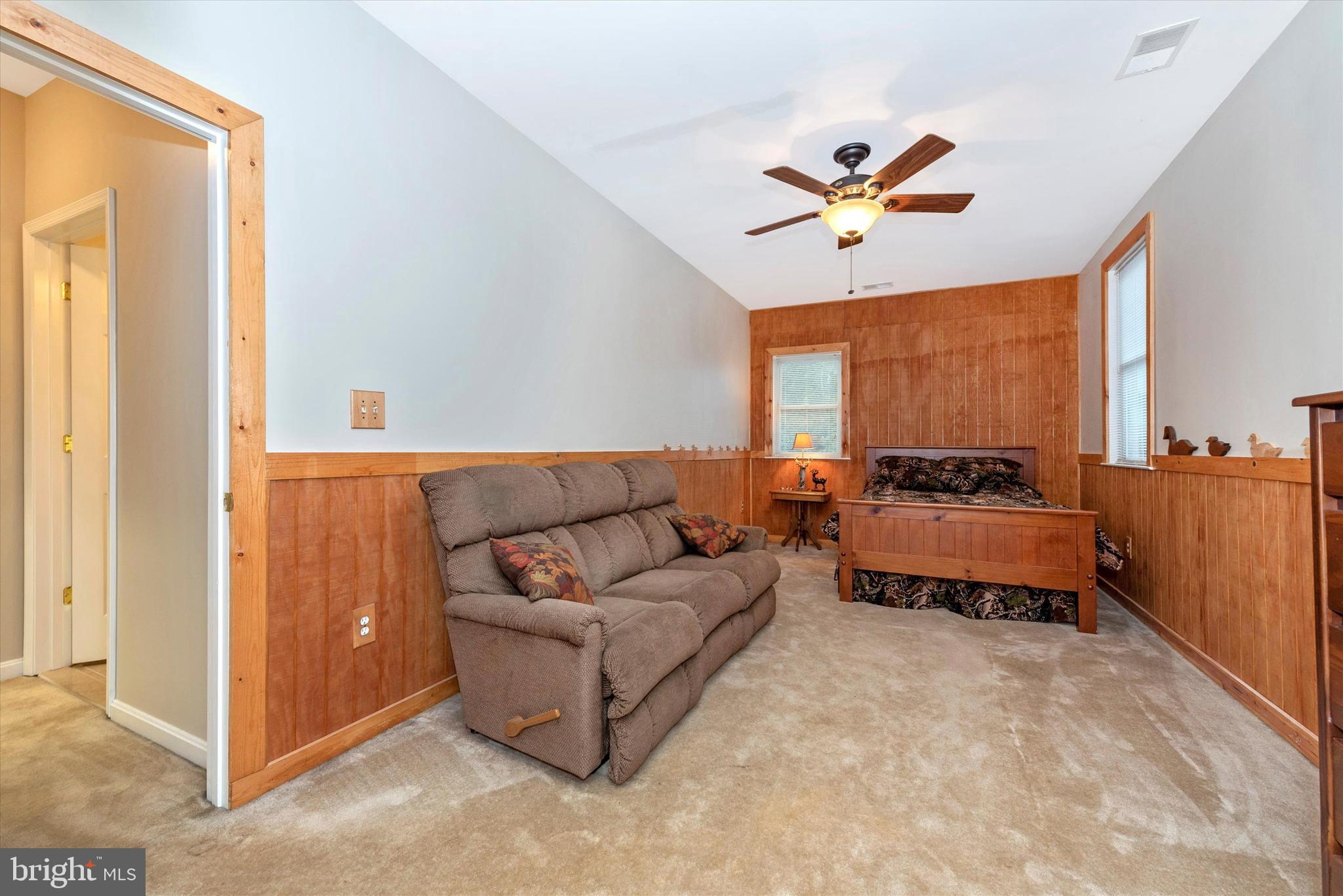 20525 Bucklodge Road Boyds, MD 20841 - Photo 33 of 54 Large enough for more beds!!!!