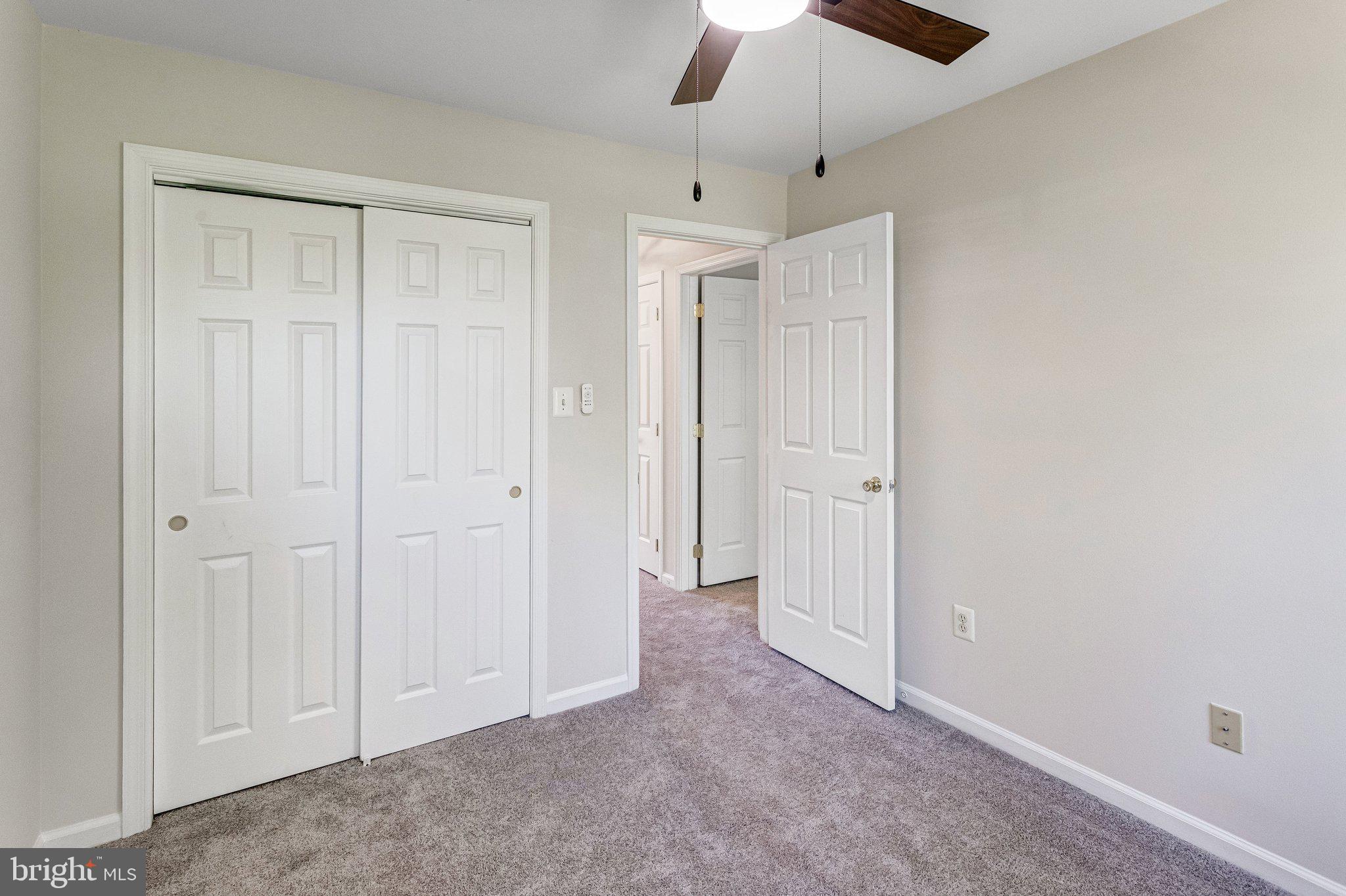 6489 McCoy Road Centreville, VA 20121 - Photo 19 of 34 Bright and inviting bedroom space.