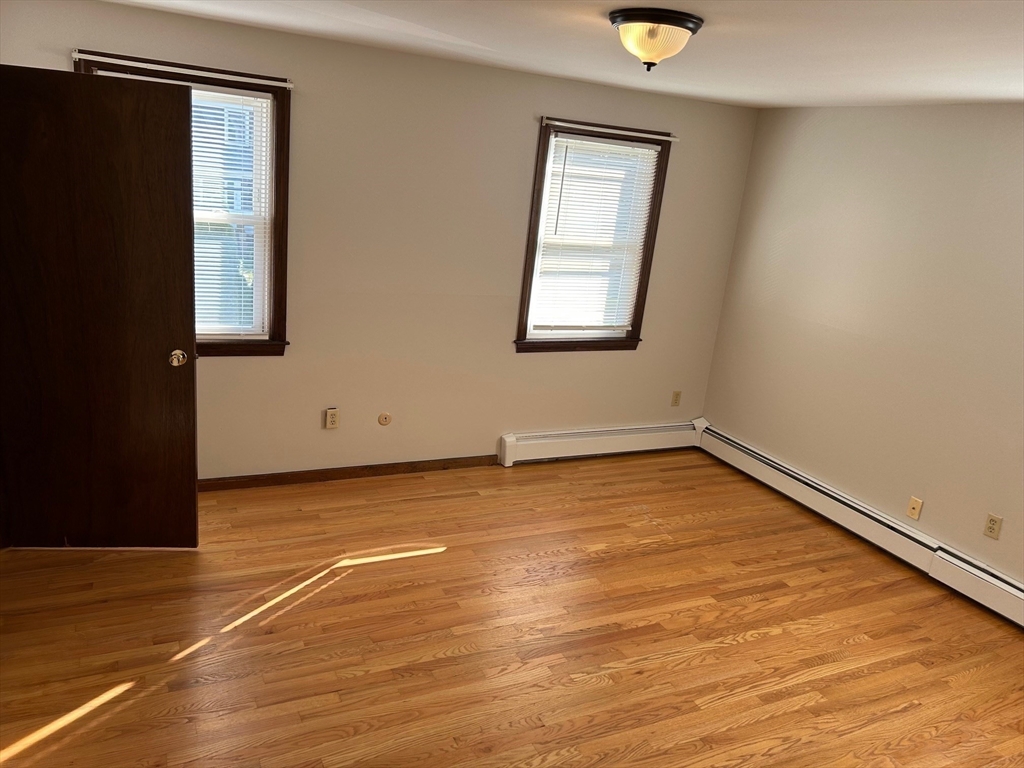264 Stone Street Walpole, MA 02081 - Photo 20 of 35