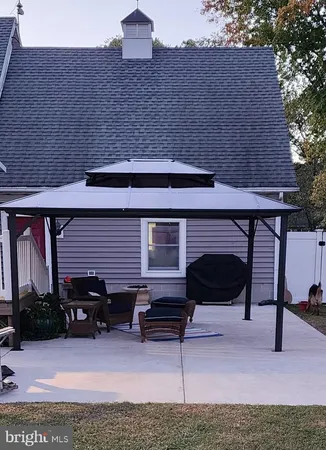 a view of house and outdoor space