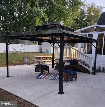 a view of an outdoor space with seating area