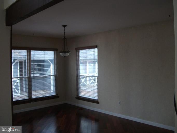121 Wicomico Road Stevensville, MD 21666 - Photo 2 of 13 Dining Area