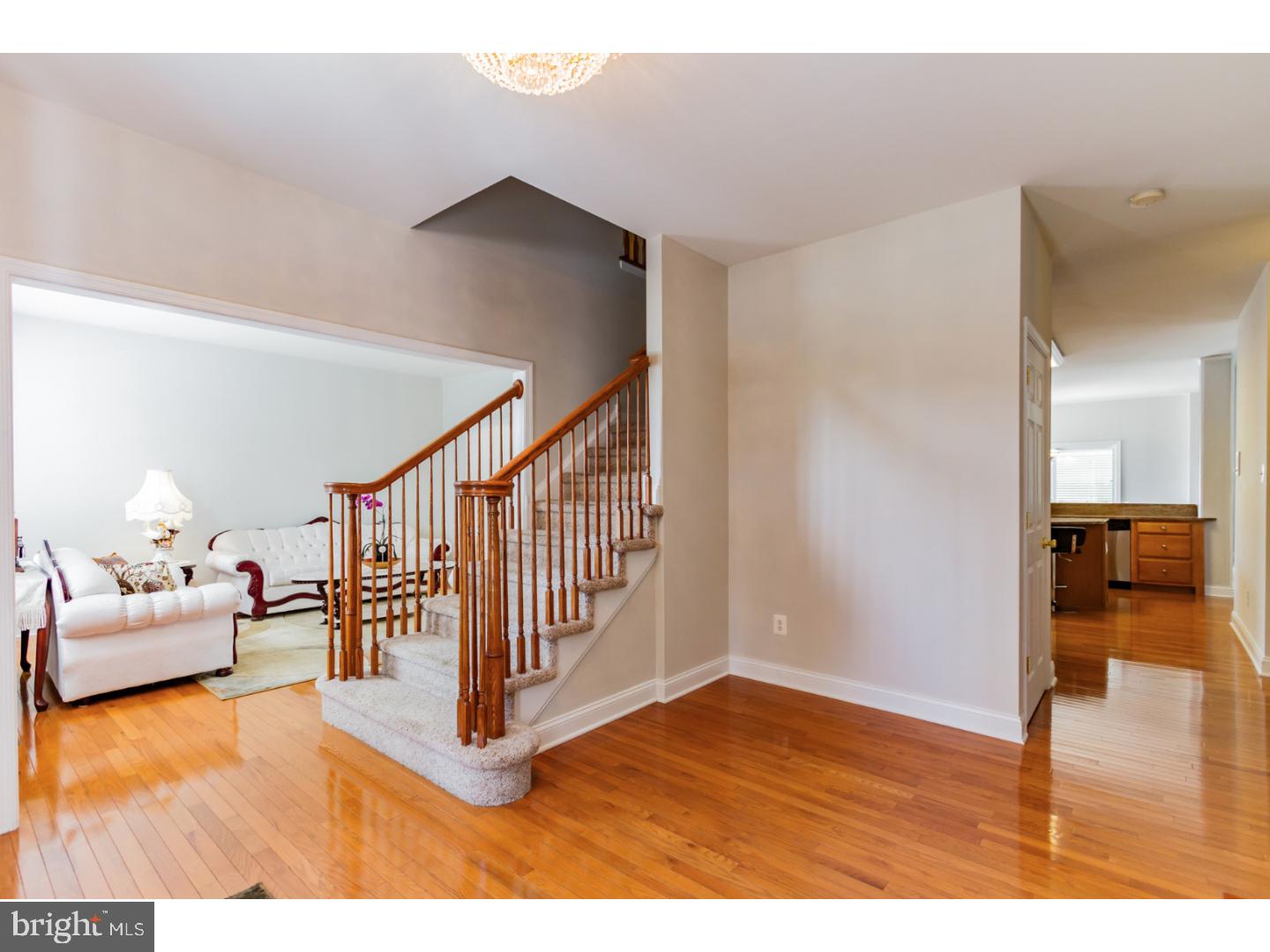 210 Moredun Road Philadelphia, PA 19115 - Photo 3 of 25