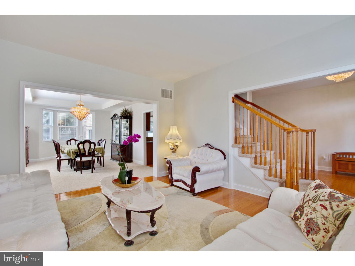 210 Moredun Road Philadelphia, PA 19115 - Photo 4 of 25