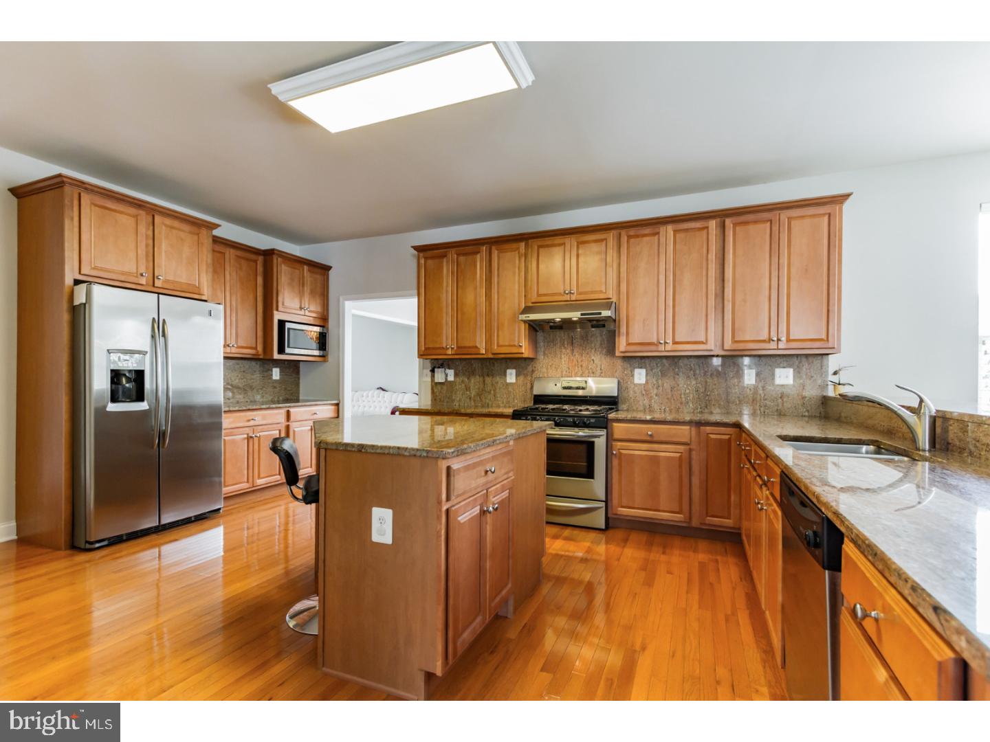 210 Moredun Road Philadelphia, PA 19115 - Photo 8 of 25