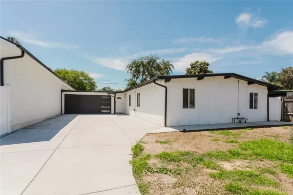 $4,000 | 16404 Donmetz Street, Granada Hills, CA 91344