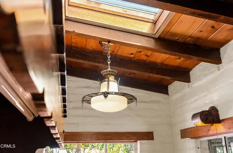 $1,589,000 | 2300 El Moreno Street, La Crescenta, CA 91214