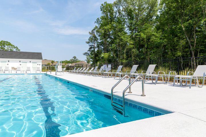 418 Minim Street Charleston, SC 29414 - Photo 22 of 23 Grand Bees amenity 8