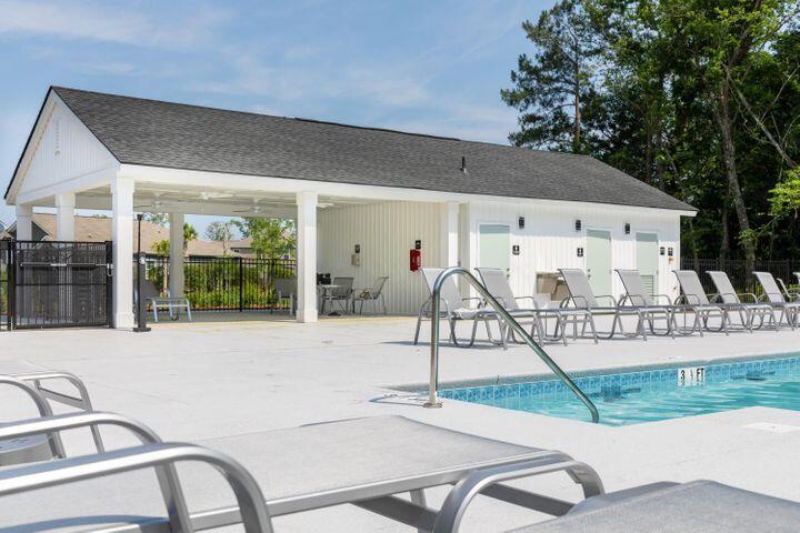 418 Minim Street Charleston, SC 29414 - Photo 23 of 23 Grand Bees pool