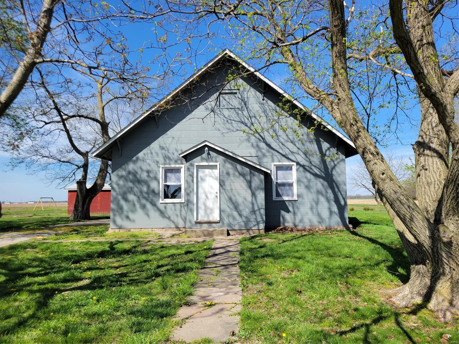 16435 Covington Road Okawville, IL 62271 - Photo 1 of 14