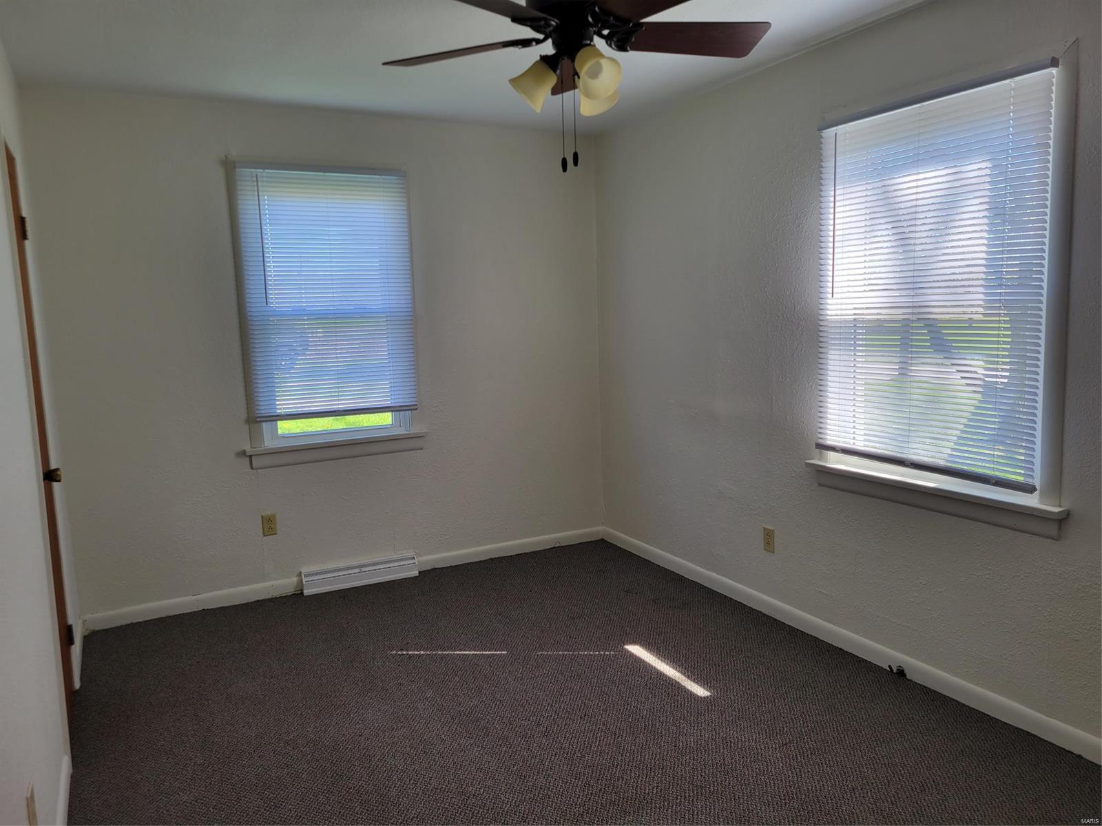 16435 Covington Road Okawville, IL 62271 - Photo 8 of 14