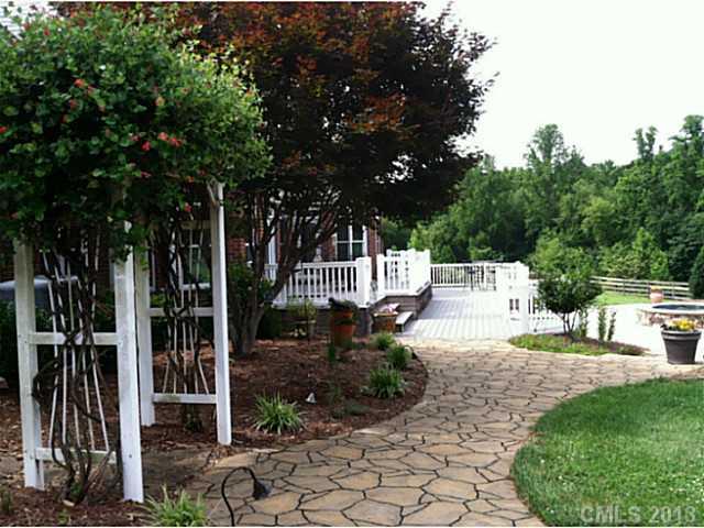 5967 Gordon Road Hickory, NC 28602 - Photo 8 of 16 Gallery Image 8