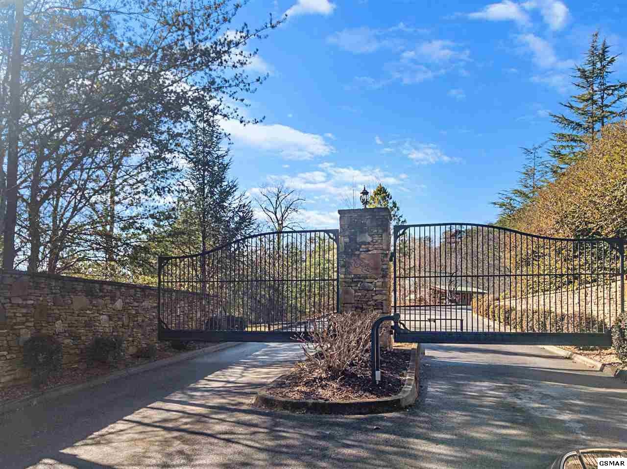 929 Autumn Ridge Way Sevierville, TN 37876 - Photo 2 of 36