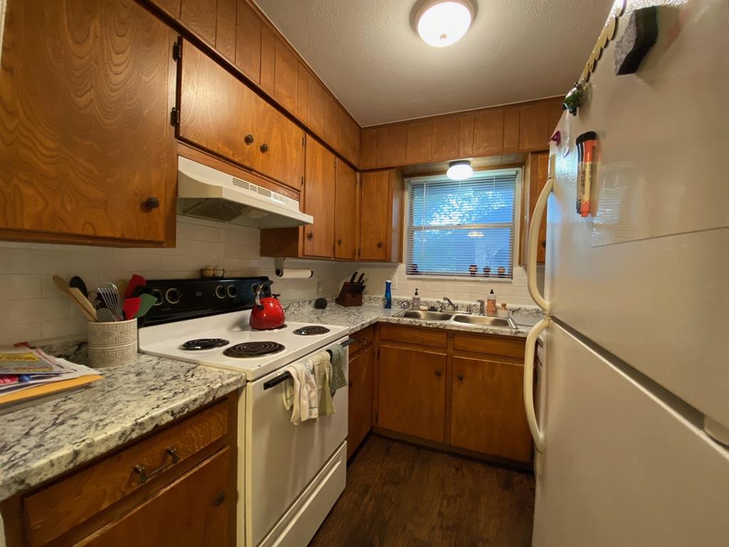 1107 North Locust Street, Unit 3 Denton, TX 76201 - Photo 6 of 15