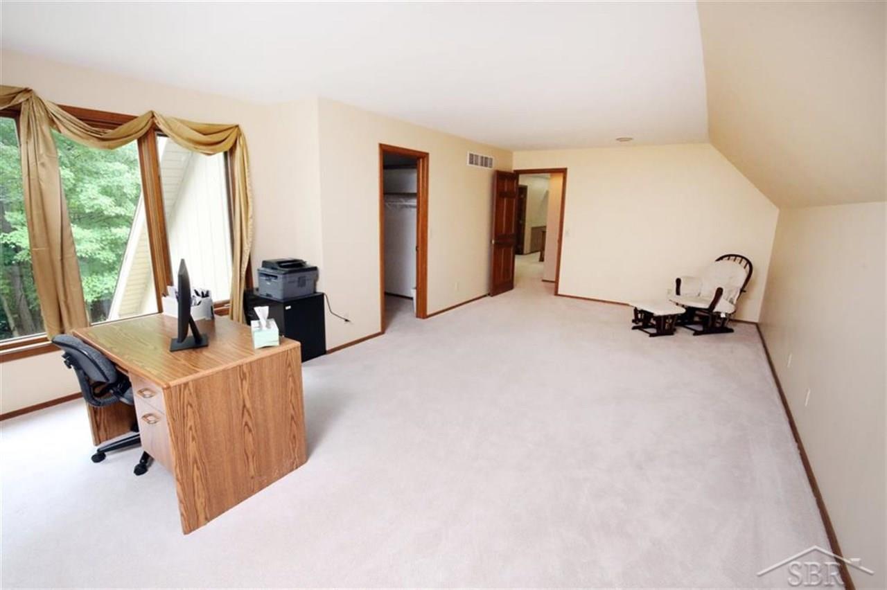 2314 North Trail Road Midland, MI 48642 - Photo 35 of 69 50017990-34.JPG