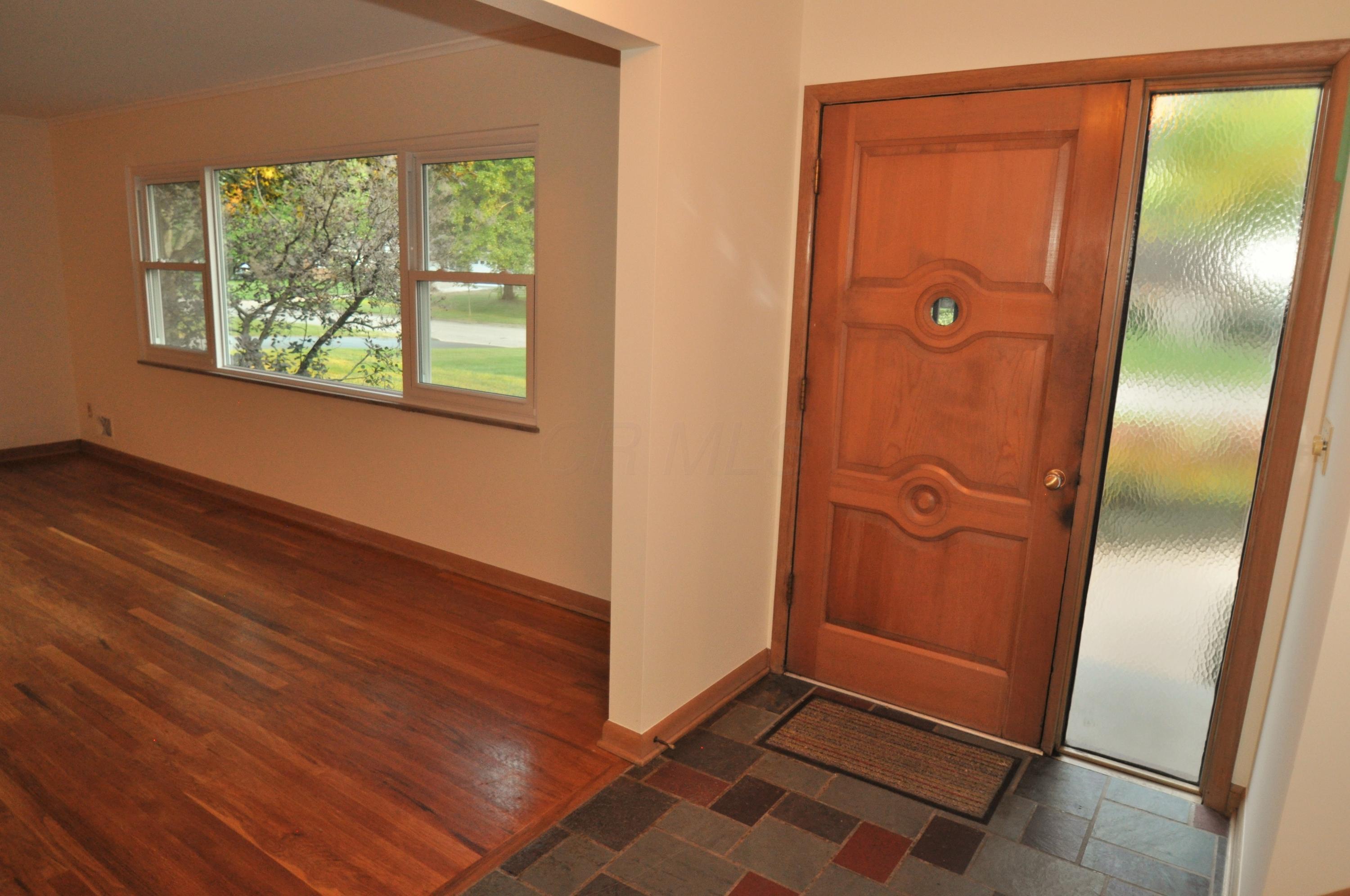 2114 Middlesex Road Columbus, OH 43220 - Photo 12 of 38