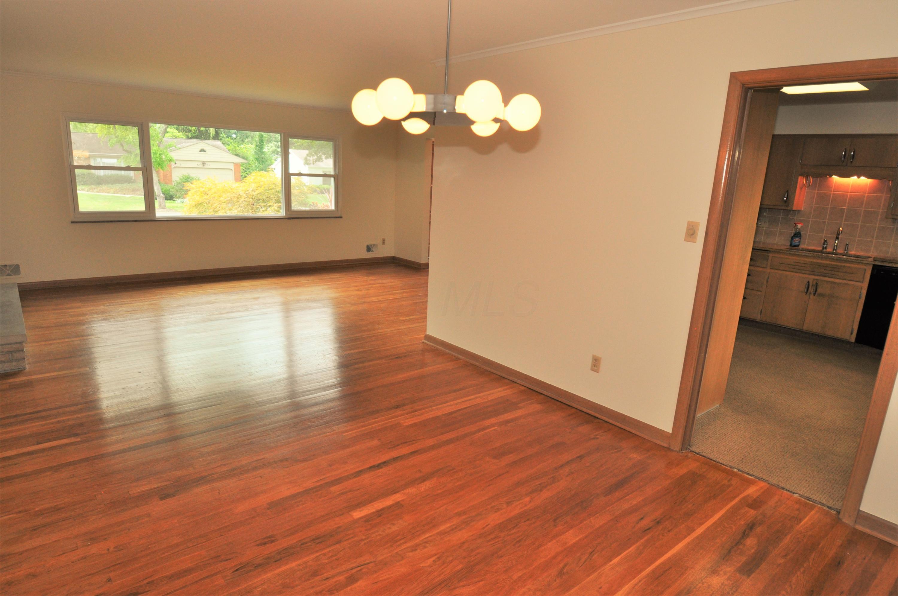 2114 Middlesex Road Columbus, OH 43220 - Photo 18 of 38