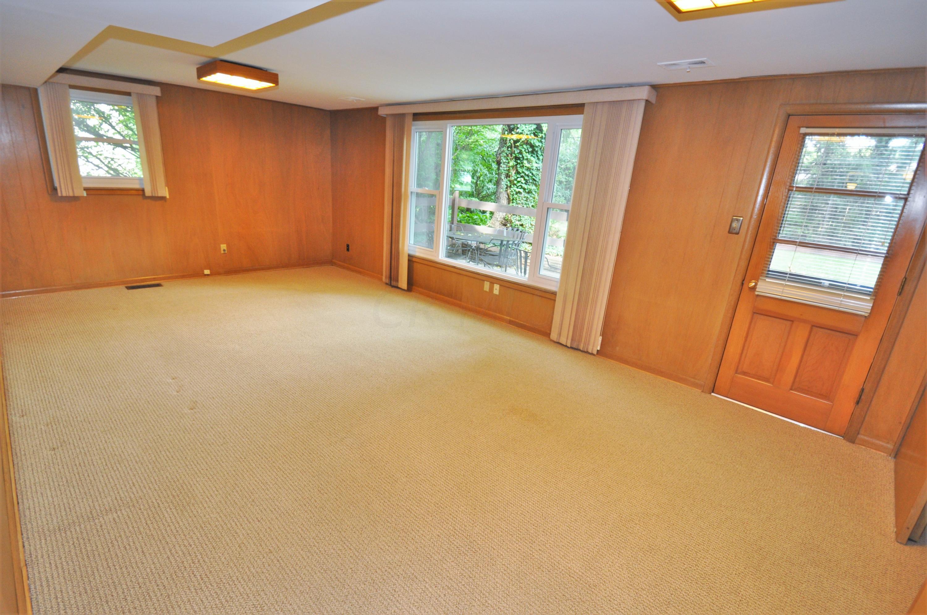 2114 Middlesex Road Columbus, OH 43220 - Photo 24 of 38
