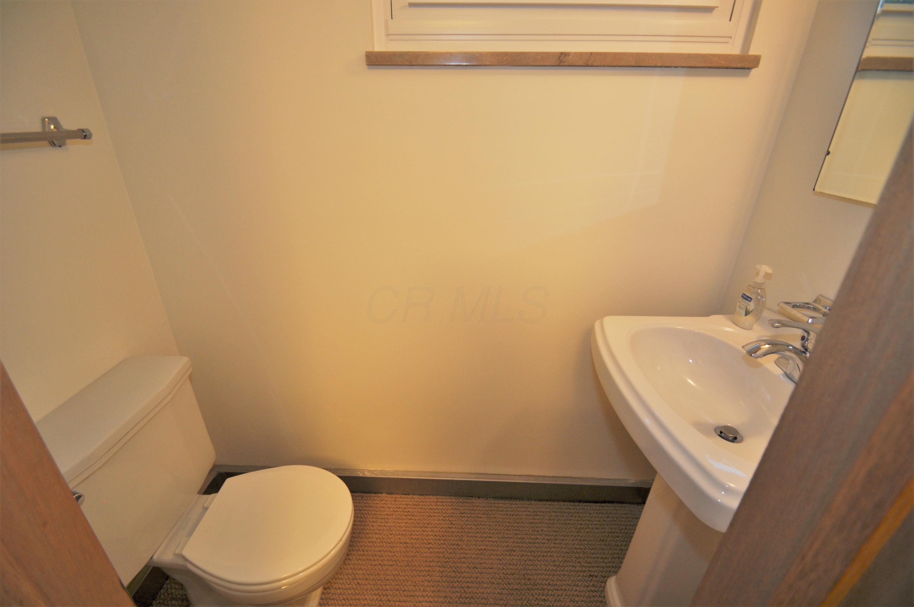 2114 Middlesex Road Columbus, OH 43220 - Photo 27 of 38