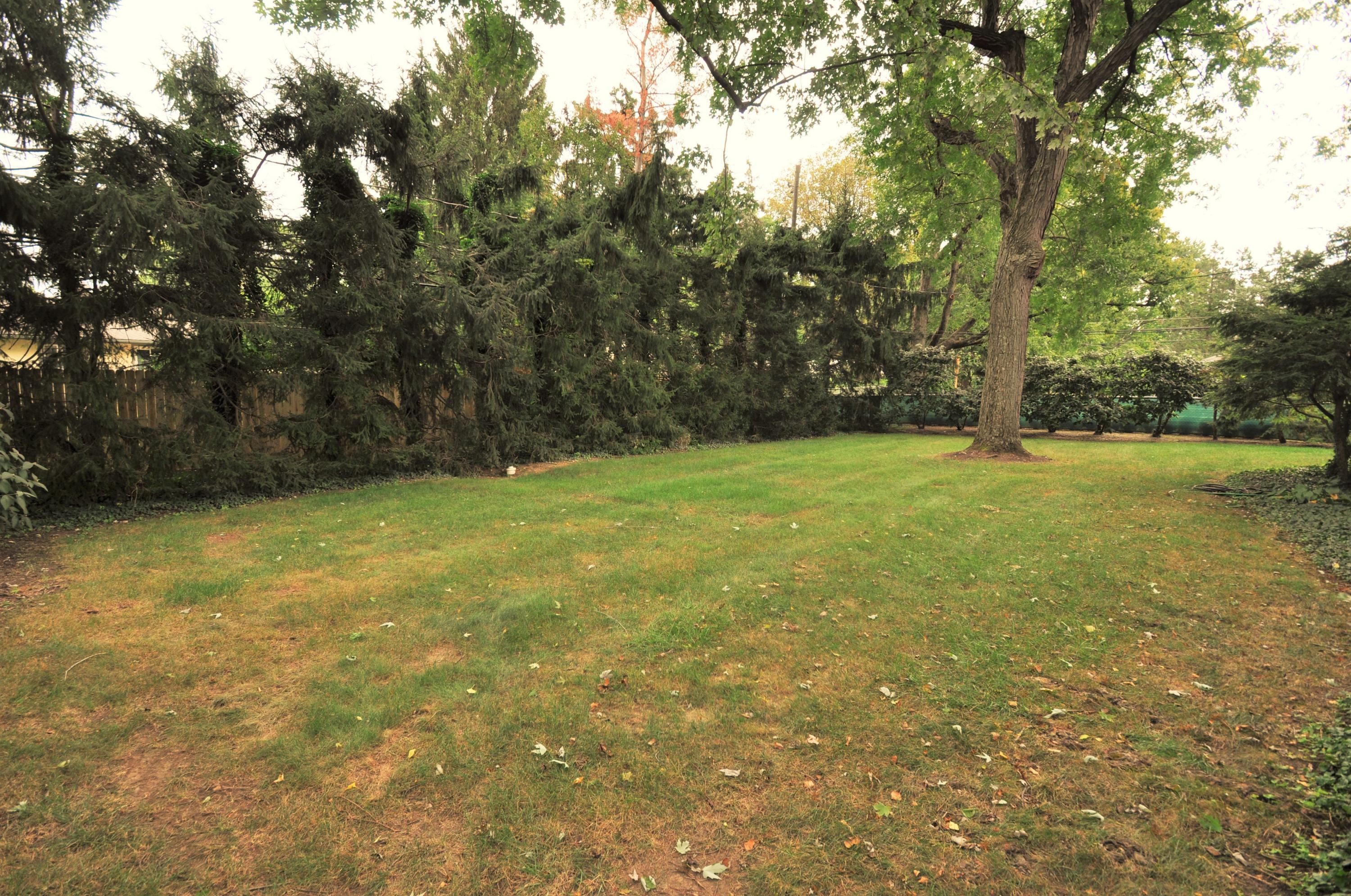 2114 Middlesex Road Columbus, OH 43220 - Photo 8 of 38