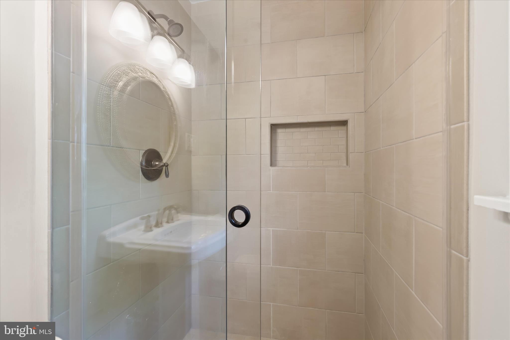 2616 Quebec School Road Middletown, MD 21769 - Photo 32 of 133 En-Suite Full Bath