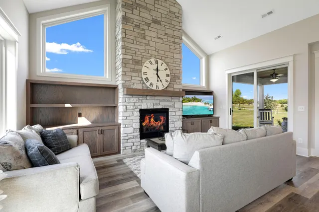 $584,682 | 2700 Hanson Avenue, Faribault, MN 55021