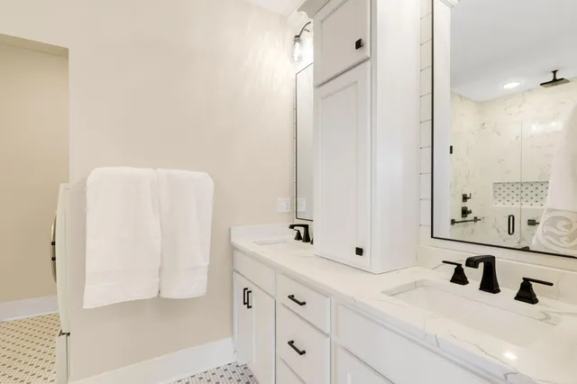 $584,682 | 2700 Hanson Avenue, Faribault, MN 55021