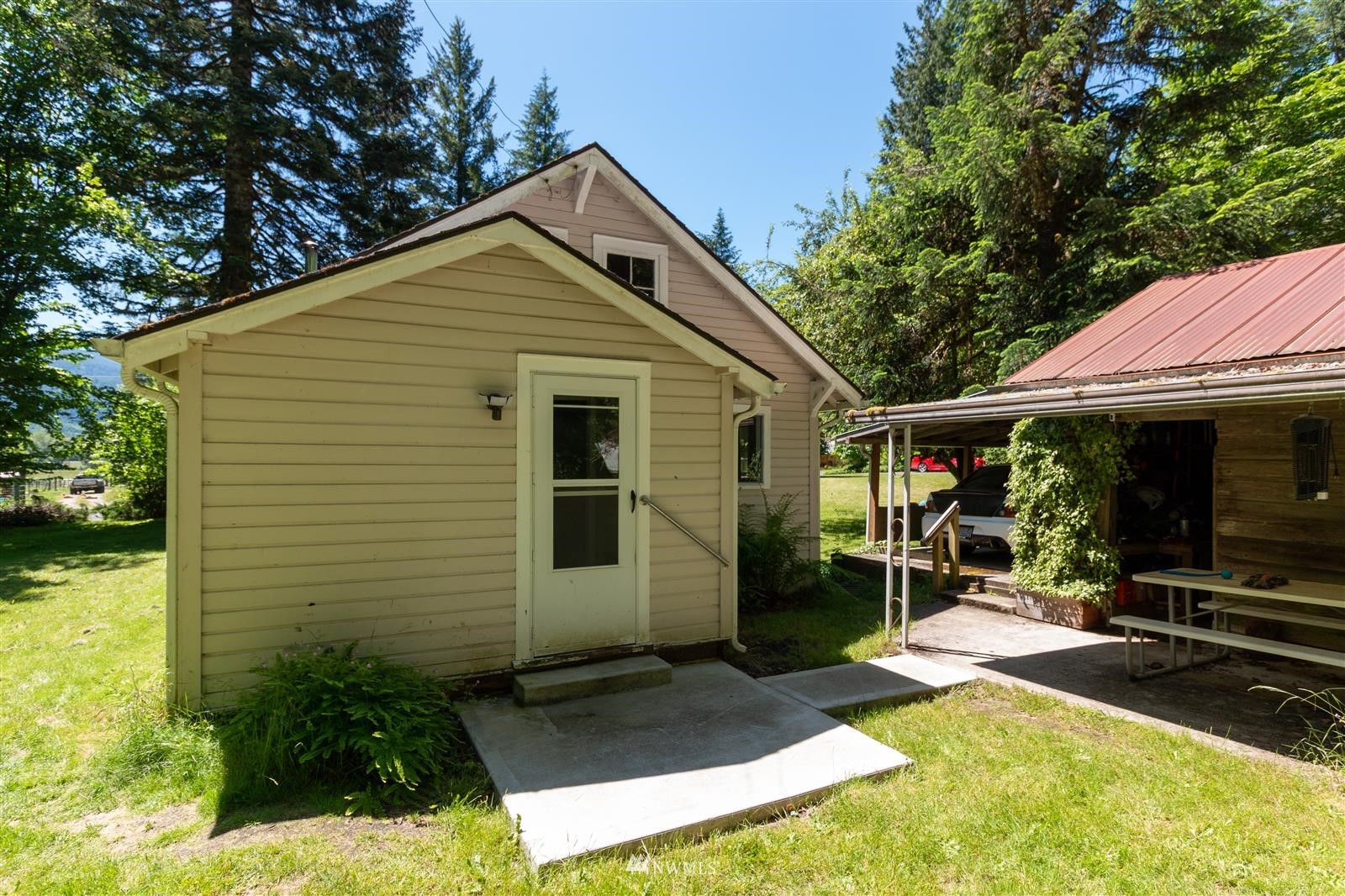 941 Silverbrook Road Randle, WA 98377 - Photo 31 of 34