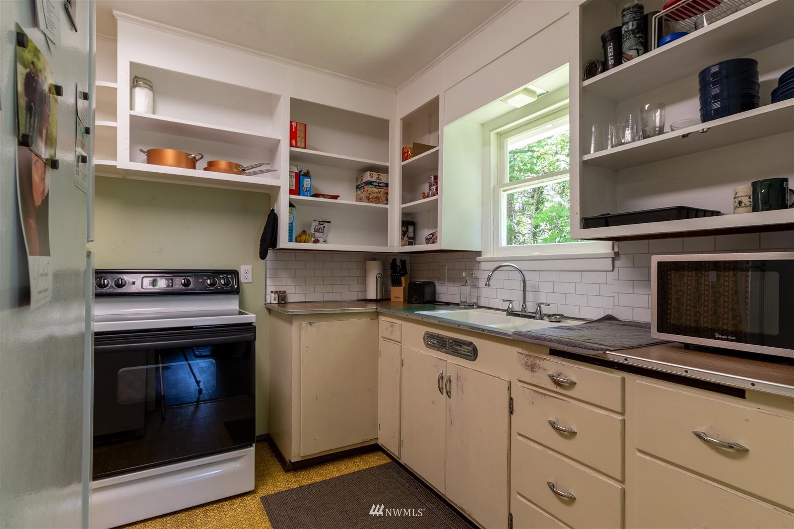 941 Silverbrook Road Randle, WA 98377 - Photo 8 of 34