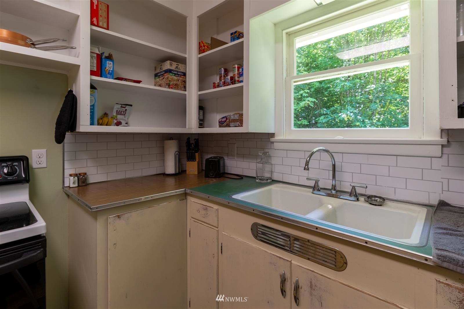 941 Silverbrook Road Randle, WA 98377 - Photo 9 of 34