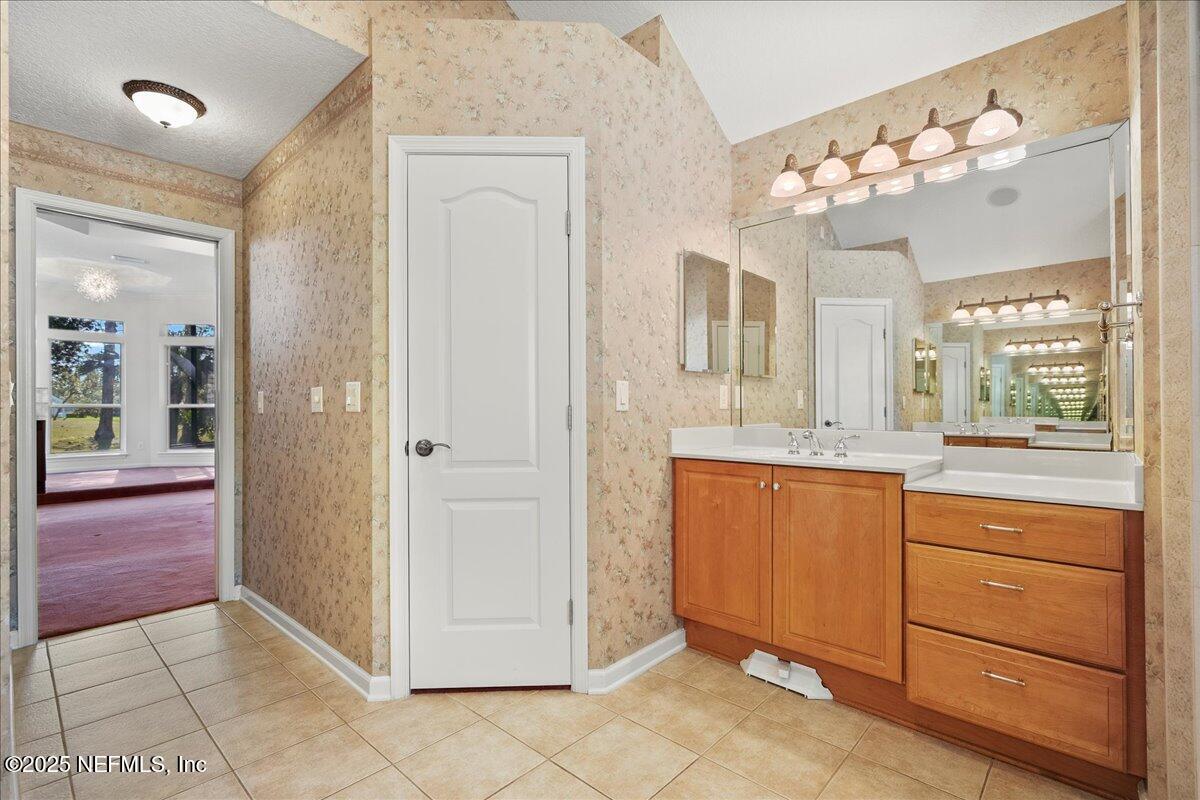 9919 Blakeford Mill Road Jacksonville, FL 32256 - Photo 31 of 88 Master bath view 2
