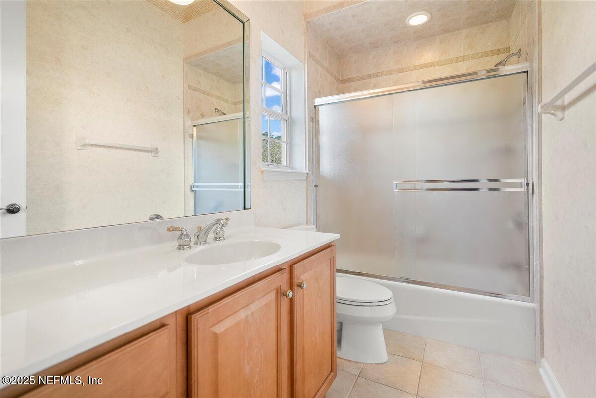 9919 Blakeford Mill Road Jacksonville, FL 32256 - Photo 56 of 88 Bathroom for secondary bedroom
