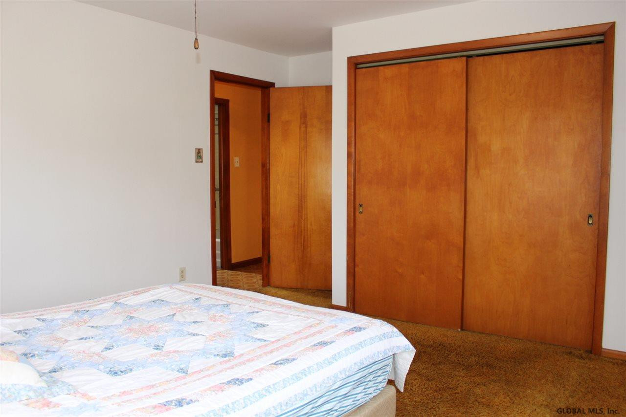 316 Ferris Road Schenectady, NY 12304 - Photo 11 of 27 Photo 11